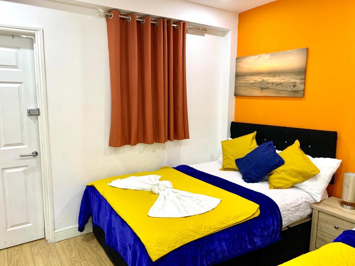 London 2 Bedroom Apartment, Kitchen, Reception And Private Garden Exterior foto