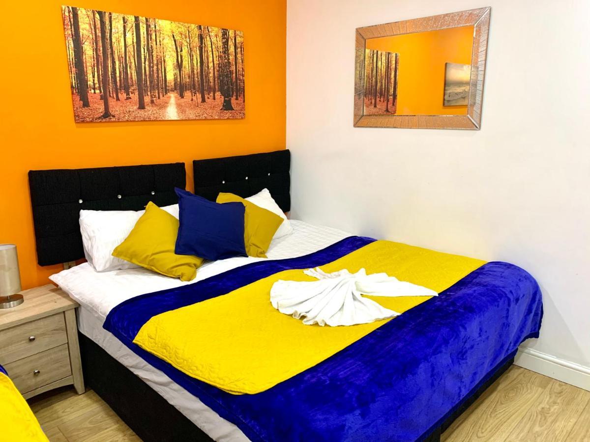 London 2 Bedroom Apartment, Kitchen, Reception And Private Garden Exterior foto