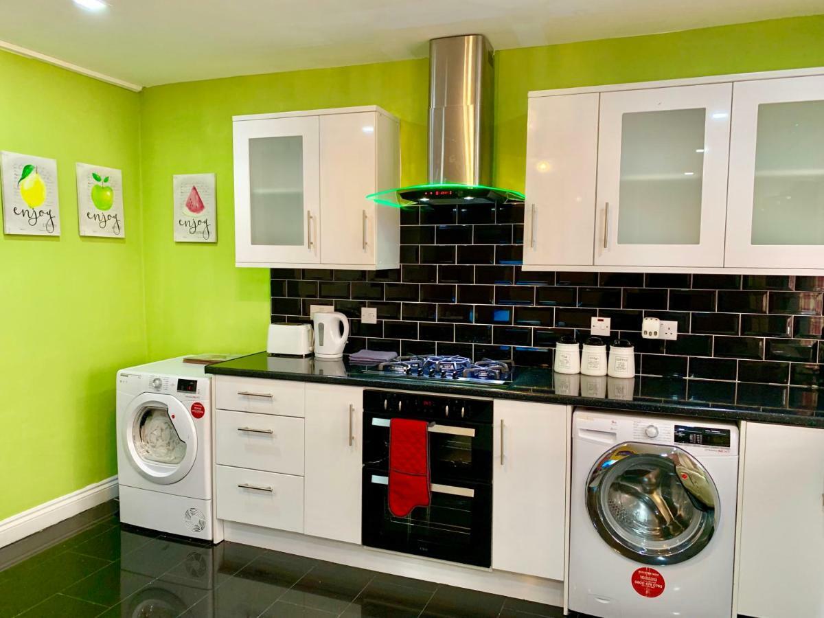 London 2 Bedroom Apartment, Kitchen, Reception And Private Garden Exterior foto